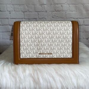 Michael Kors JET SET Large Full Flap chain Xbody